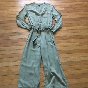 Old Navy jumpsuit